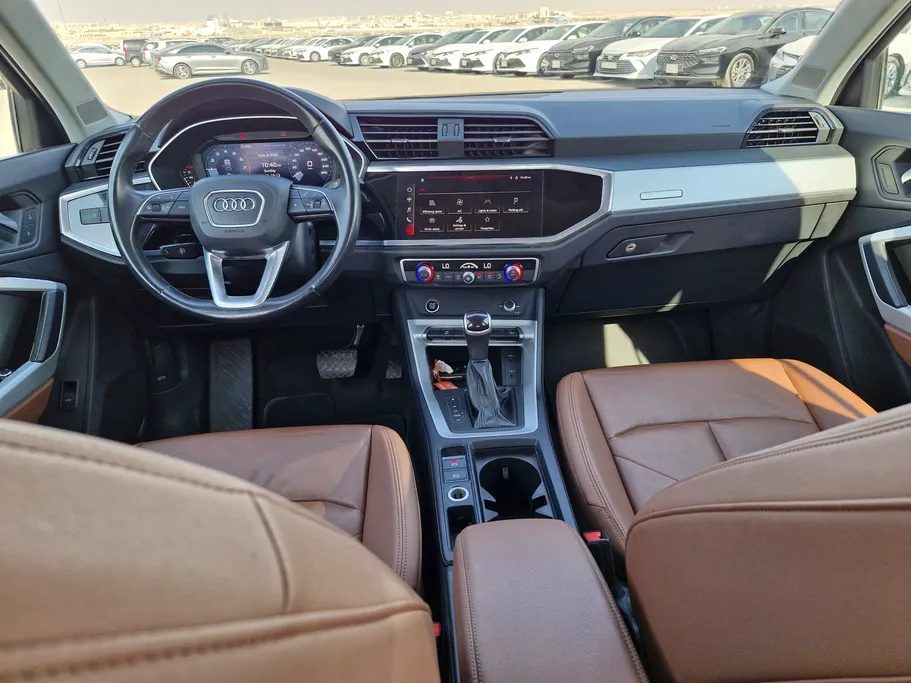 2023 Audi Q3 35 TFSl 