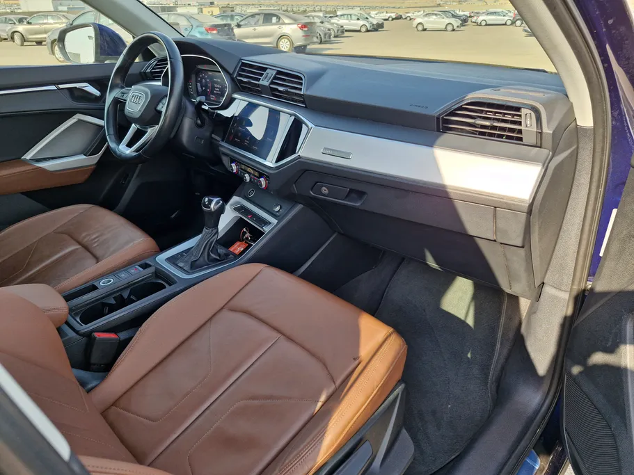 2023 Audi Q3 35 TFSl 