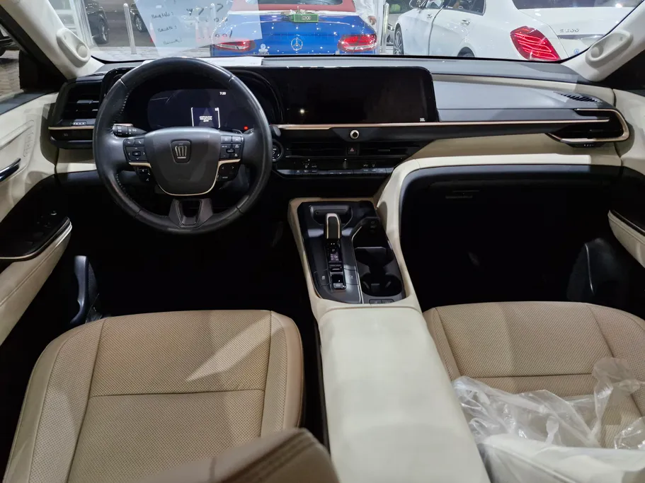 2023 Toyota Crown Majesta 