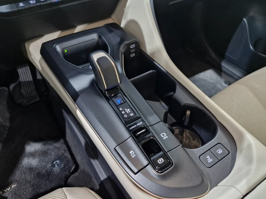 2023 Toyota Crown Majesta 