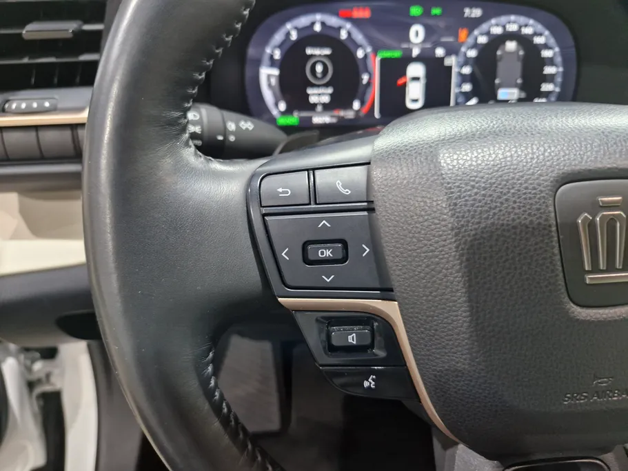 2023 Toyota Crown Majesta 