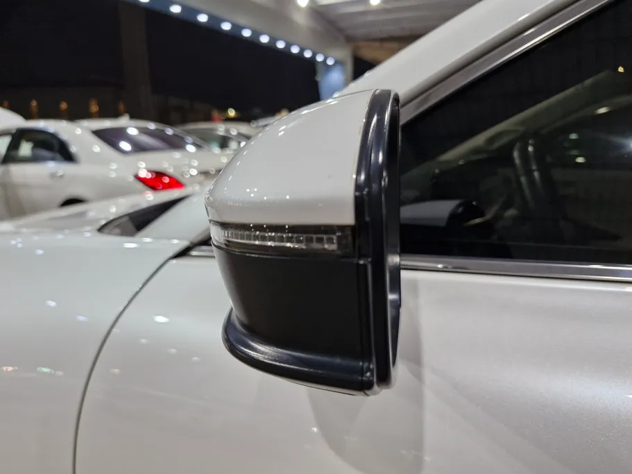 2023 Toyota Crown Majesta 