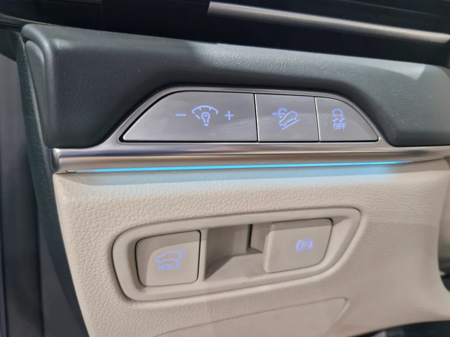 2025 Genesis GV80 Prestige 