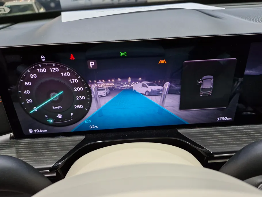 2025 Genesis GV80 Prestige 