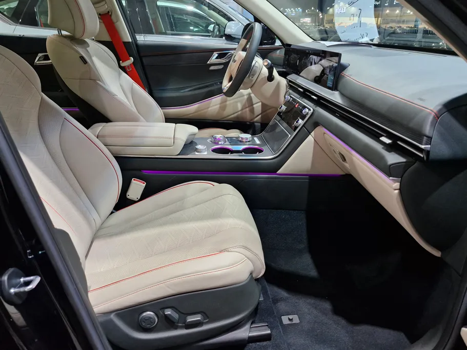 2025 Genesis GV80 Prestige 