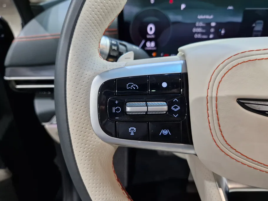 2025 Genesis GV80 Prestige 