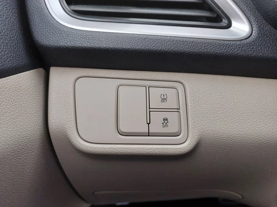 2023 Hyundai Accent Smart 