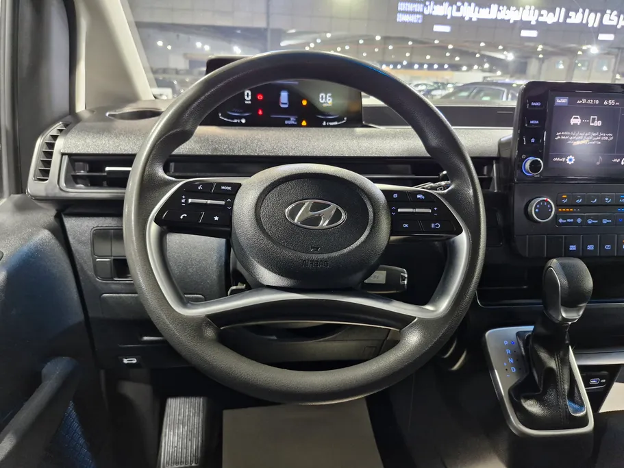 2024 Hyundai Staria Smart 9 ST 