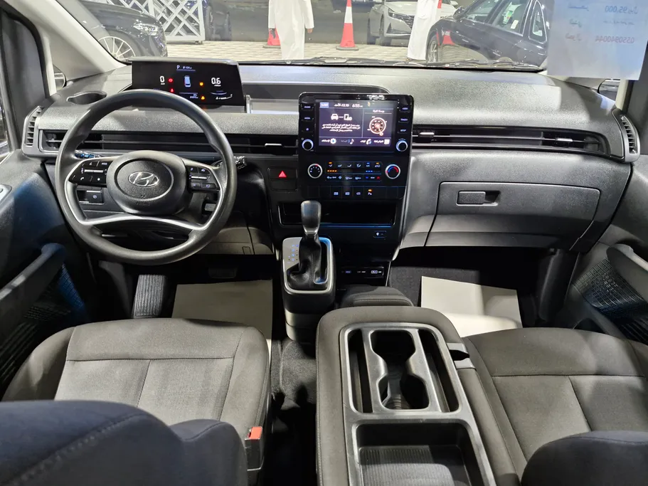 2024 Hyundai Staria Smart 9 ST 