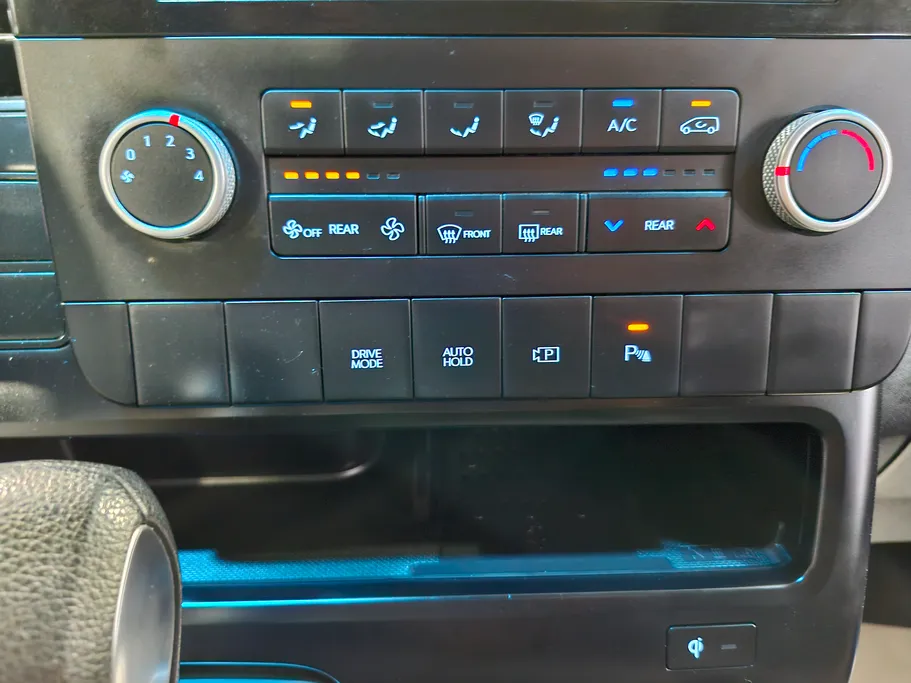 2024 Hyundai Staria Smart 9 ST 