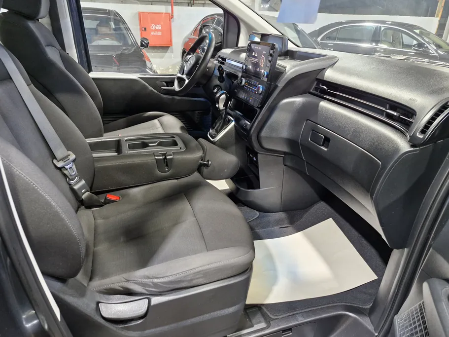 2024 Hyundai Staria Smart 9 ST 