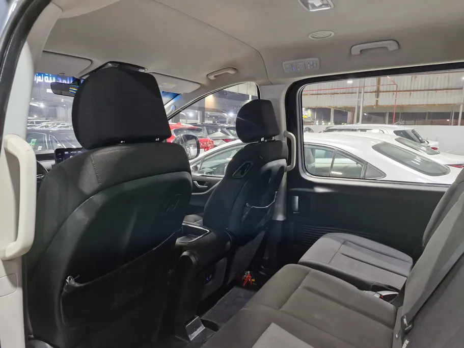2024 Hyundai Staria Smart 9 ST 