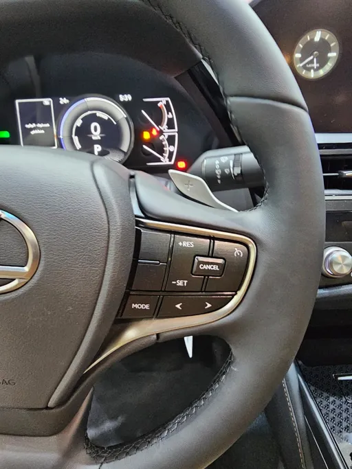 لكزس ES 300 AH Hybrid  2025 