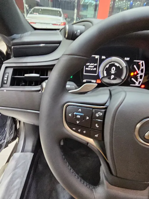 لكزس ES 300 AH Hybrid  2025 