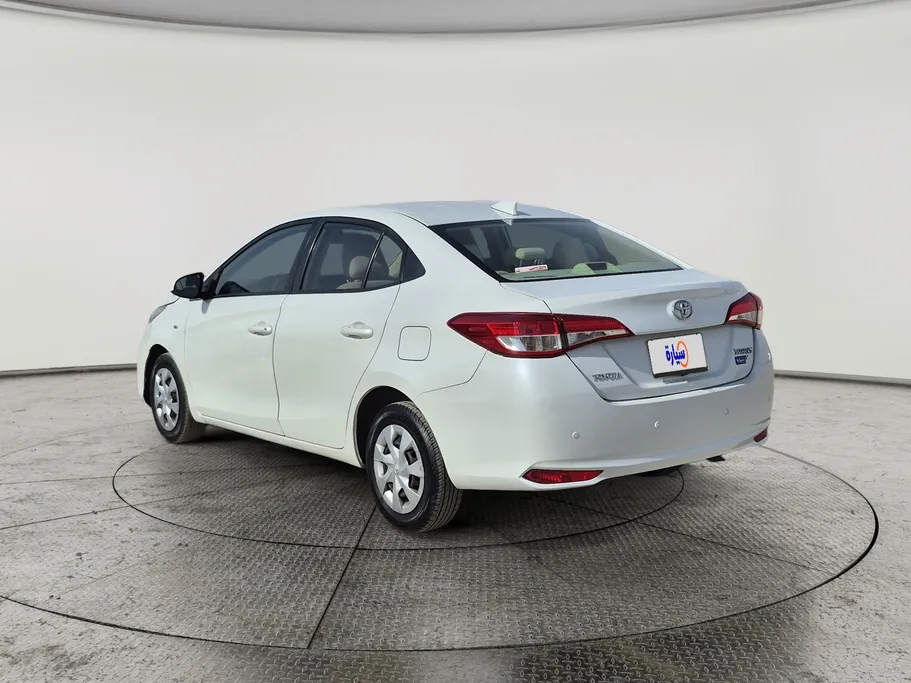 2021 Toyota Yaris  Y 