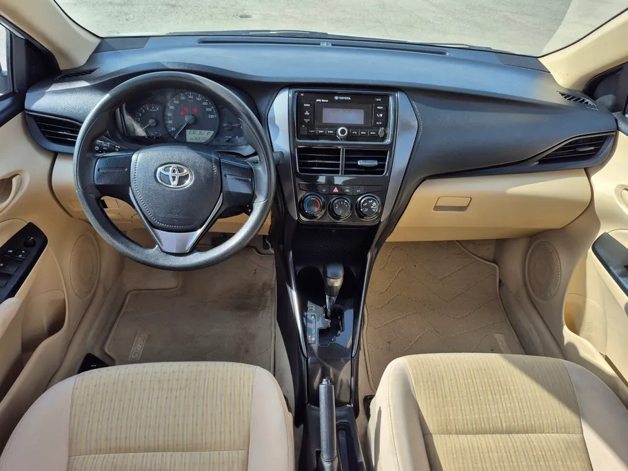2021 Toyota Yaris  Y 