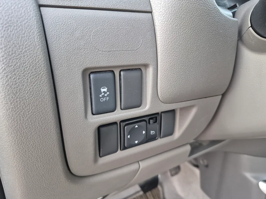 2023 Nissan Sunny SV Comfort 