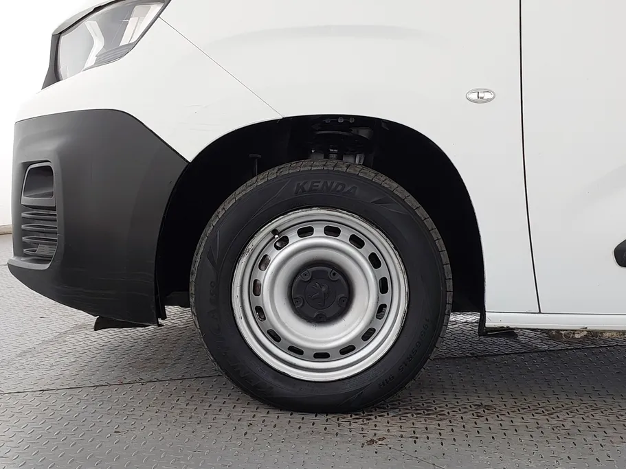 2023 Peugeot Partner Short van 
