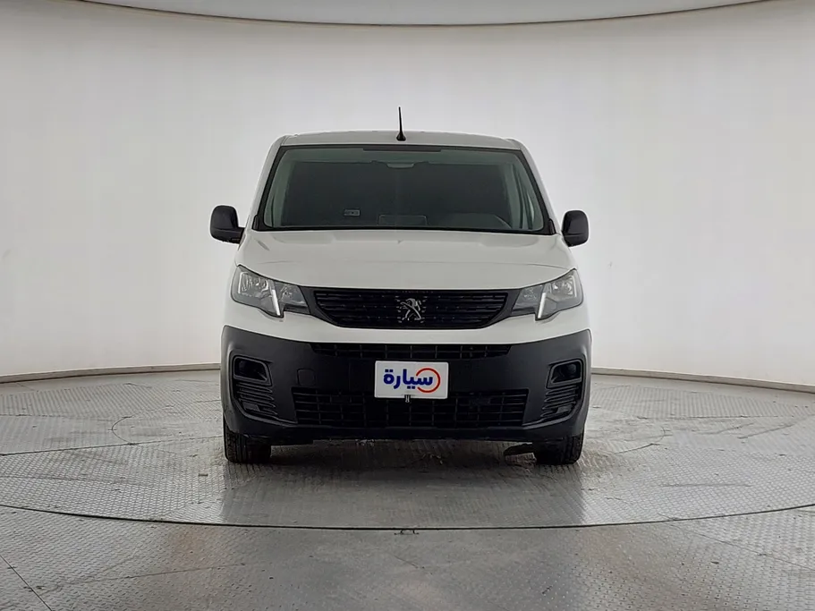2023 Peugeot Partner Short van 