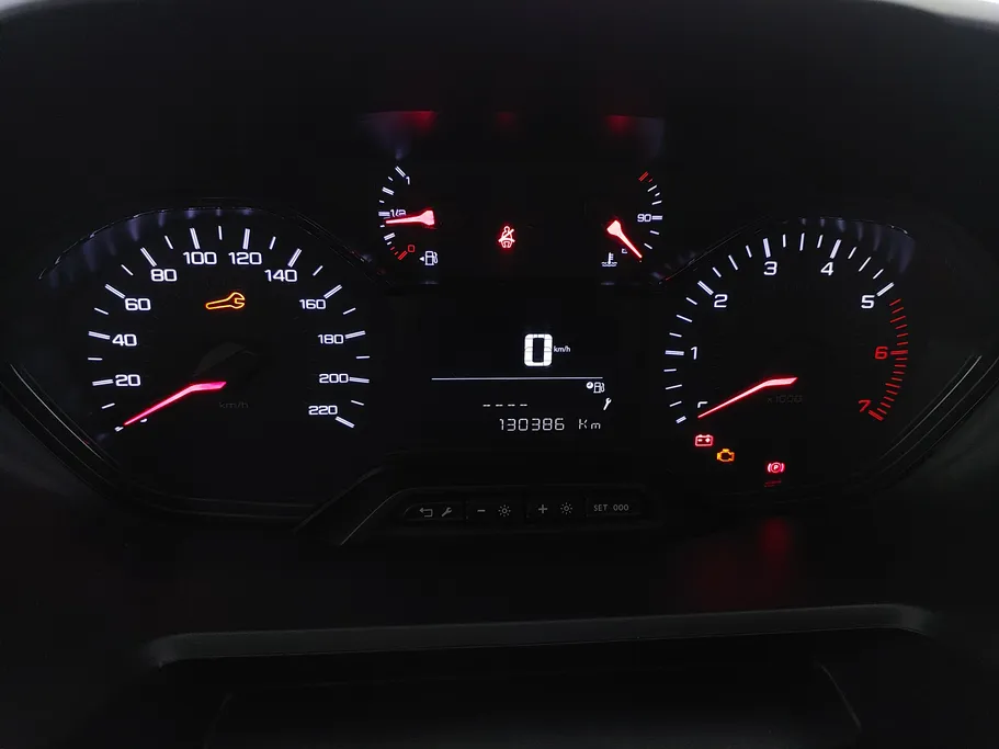 2023 Peugeot Partner Short van 