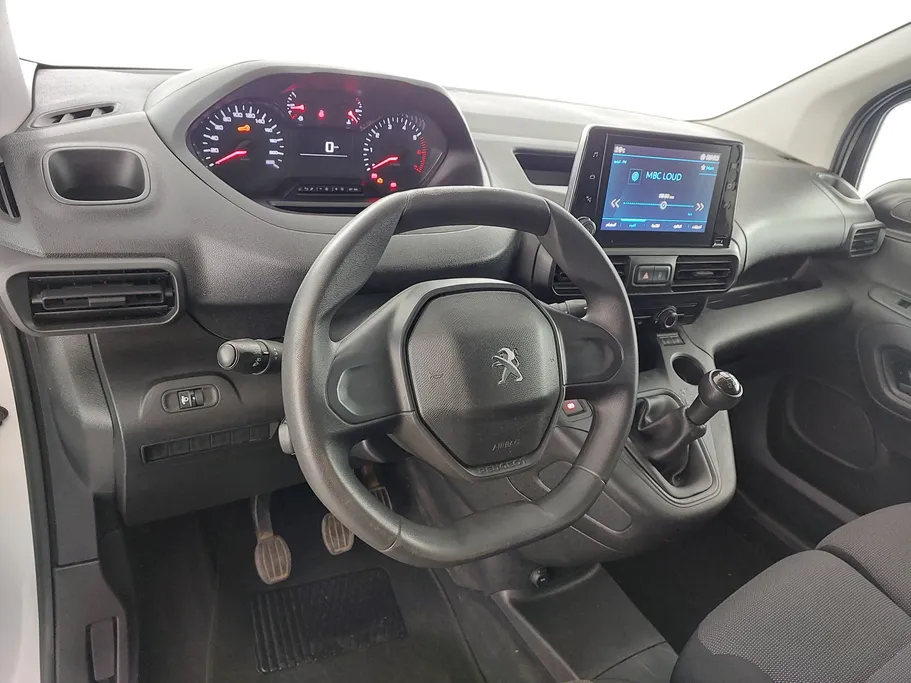 2023 Peugeot Partner Short van 