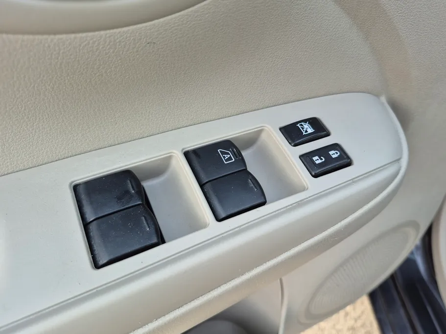 2023 Nissan Sunny SV Comfort 