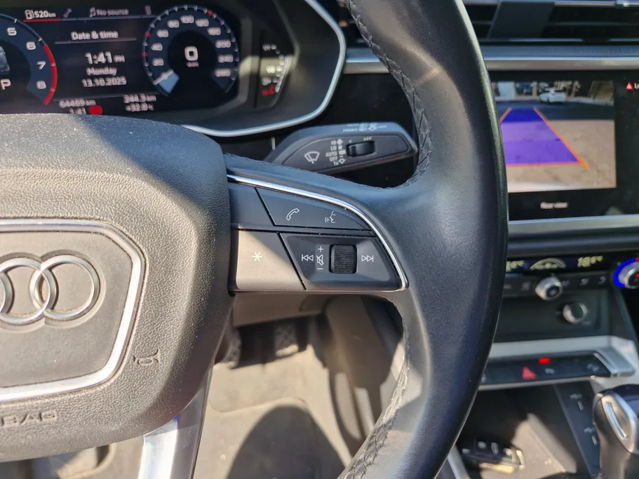 2023 Audi Q3 35 TFSl 