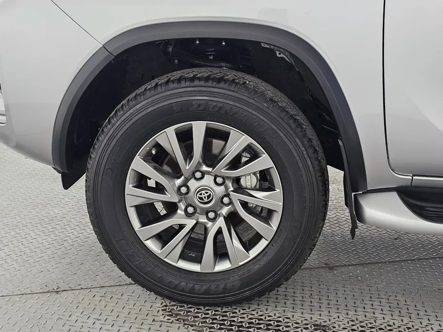 تويوتا فورتشنر SR5 2021 