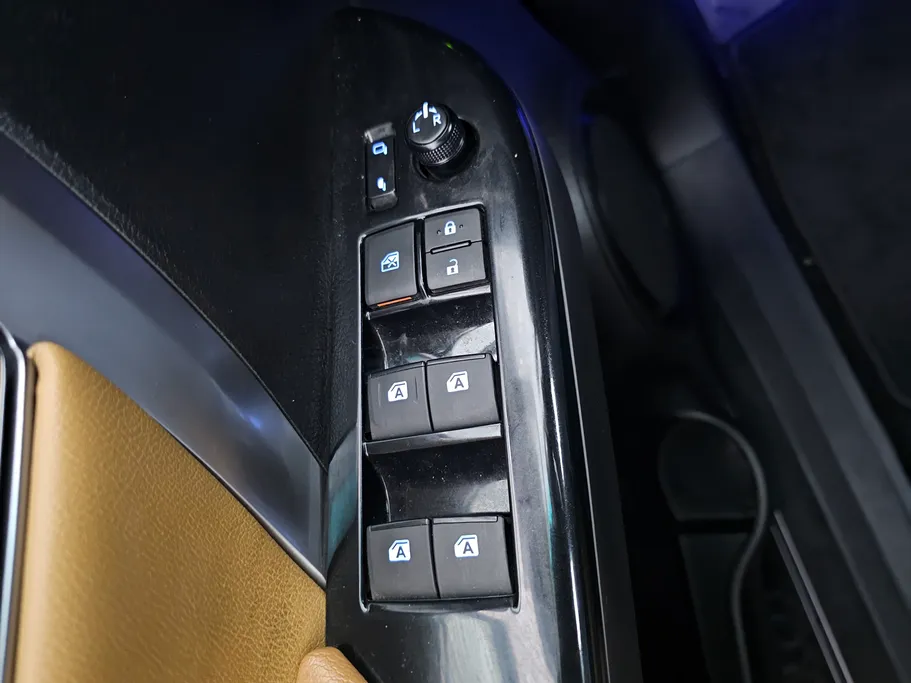 تويوتا فورتشنر SR5 2021 