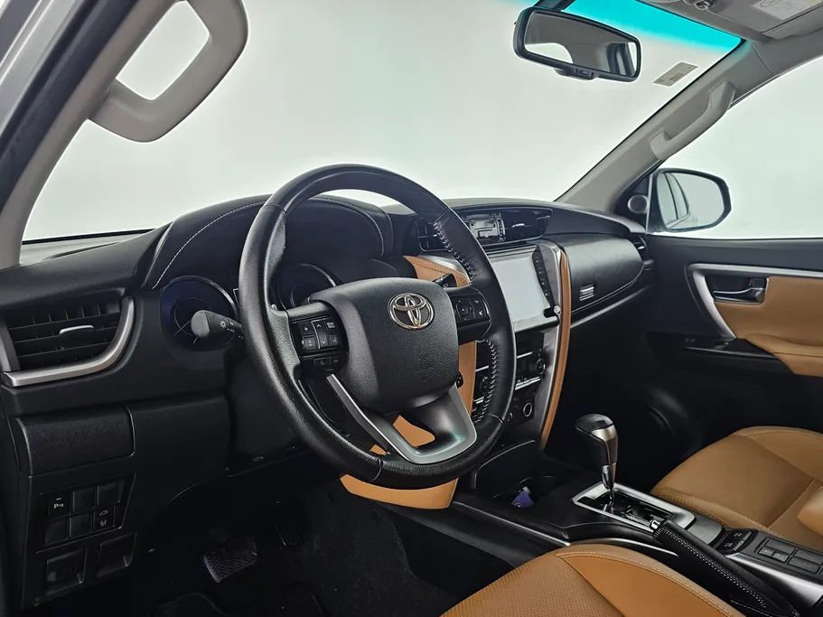 تويوتا فورتشنر SR5 2021 