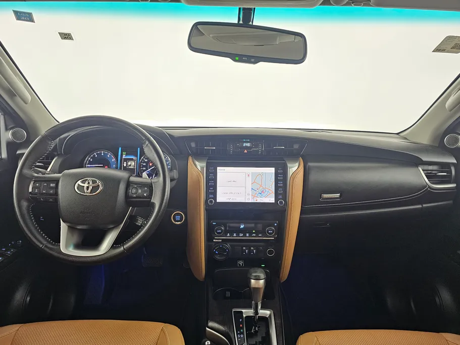 تويوتا فورتشنر SR5 2021 