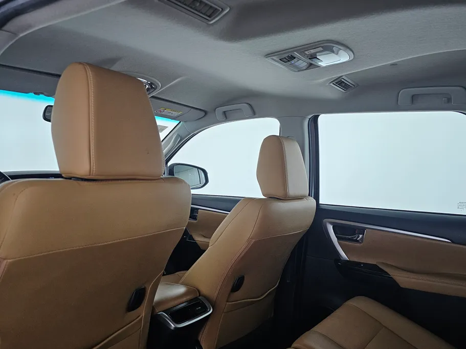 تويوتا فورتشنر SR5 2021 