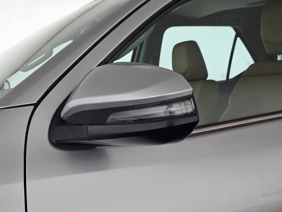 تويوتا فورتشنر SR5 2021 