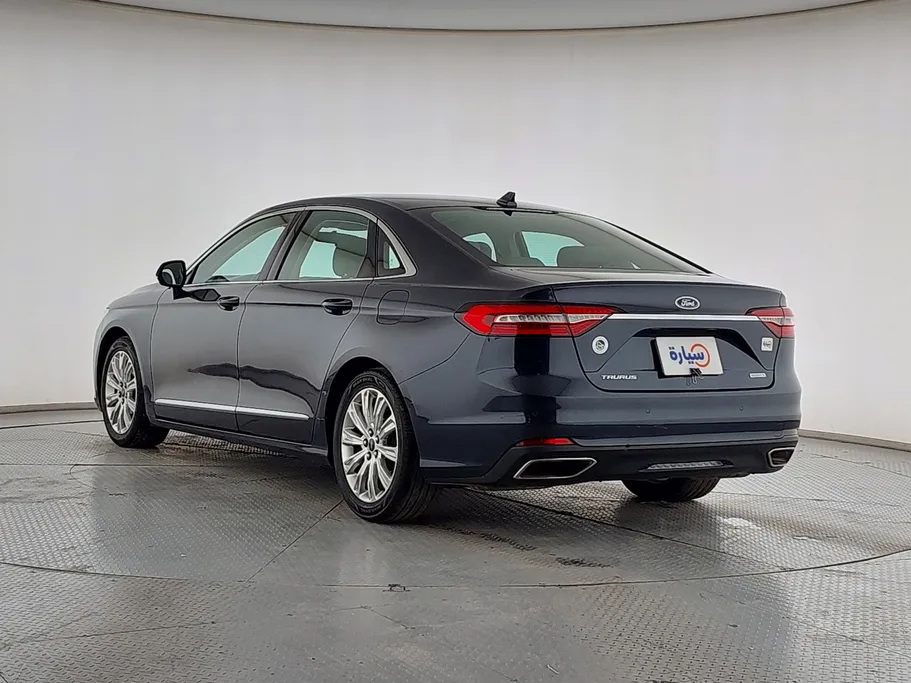 2022 Ford Taurus Ambiente 