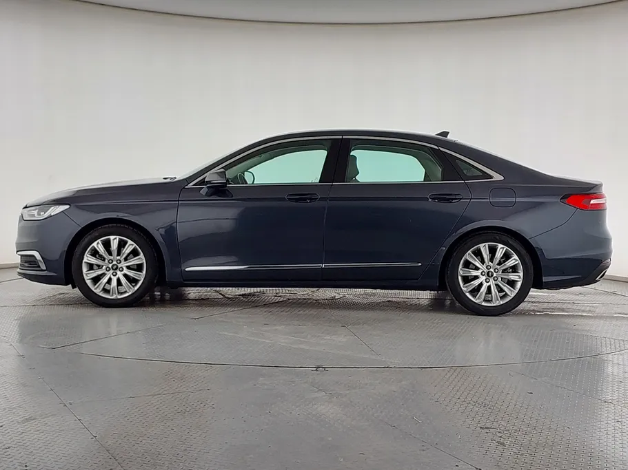 2022 Ford Taurus Ambiente 