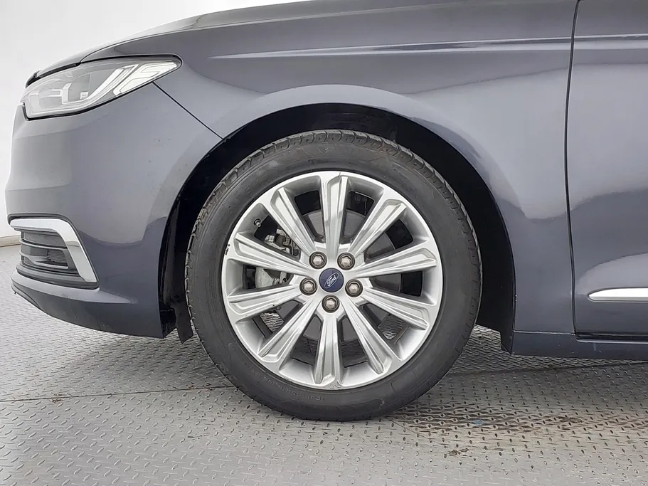 2022 Ford Taurus Ambiente 