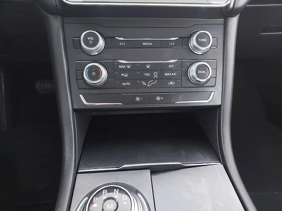 2022 Ford Taurus Ambiente 