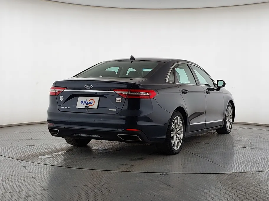 2022 Ford Taurus Ambiente 