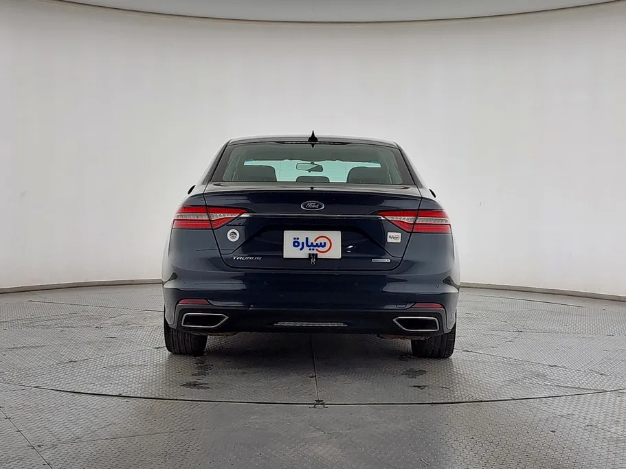 2022 Ford Taurus Ambiente 