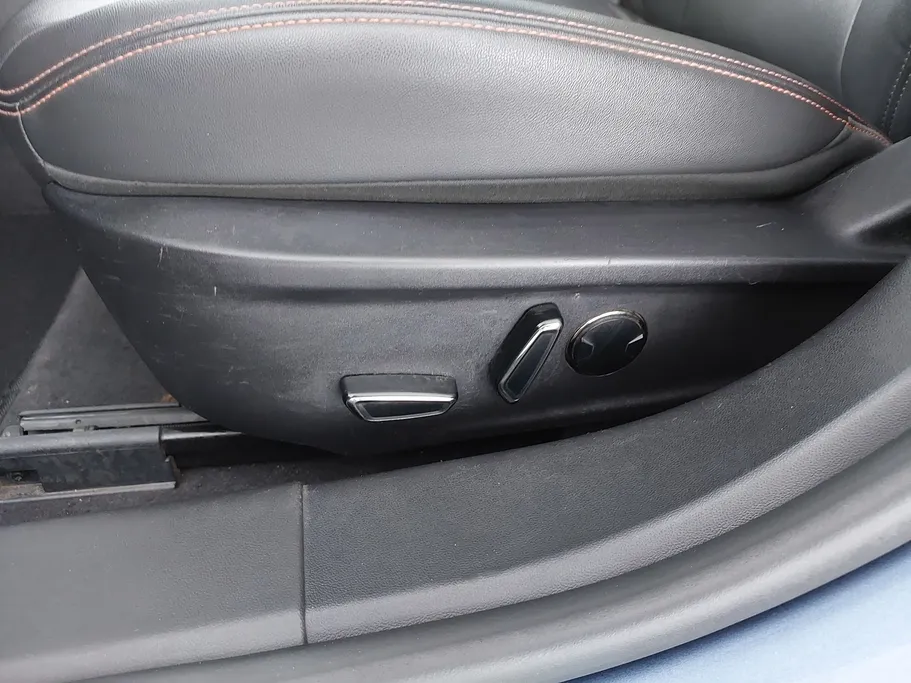 فورد تورس تيتانيوم الإصدار الجديد 2023 