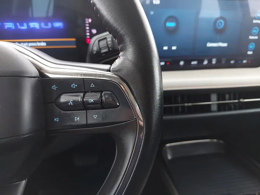 فورد تورس تيتانيوم الإصدار الجديد 2023 