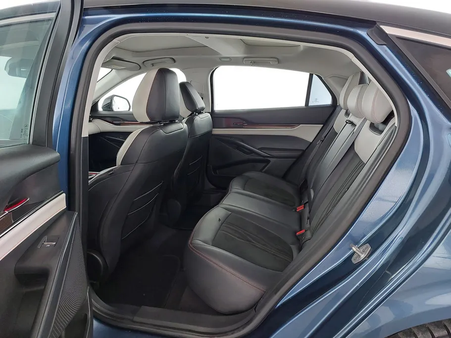 فورد تورس تيتانيوم الإصدار الجديد 2023 