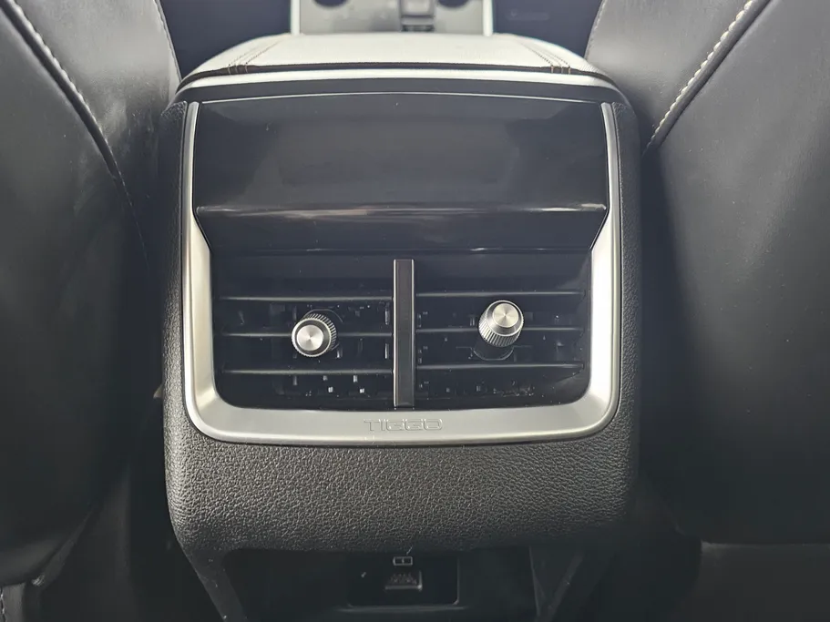 شيري تيجو 8 لاكجري 2022 