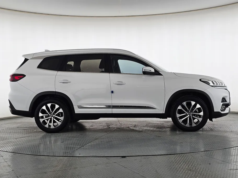 شيري تيجو 8 لاكجري 2022 