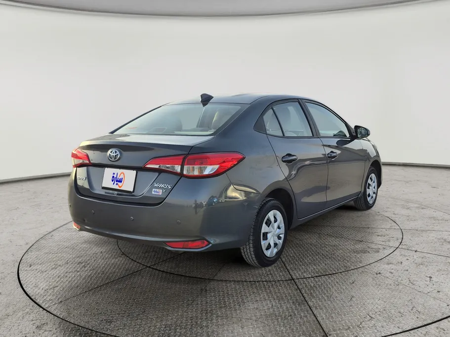 2022 Toyota Yaris  Y 