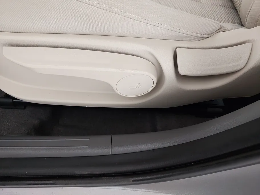 2024 Hyundai Elantra Fleet 