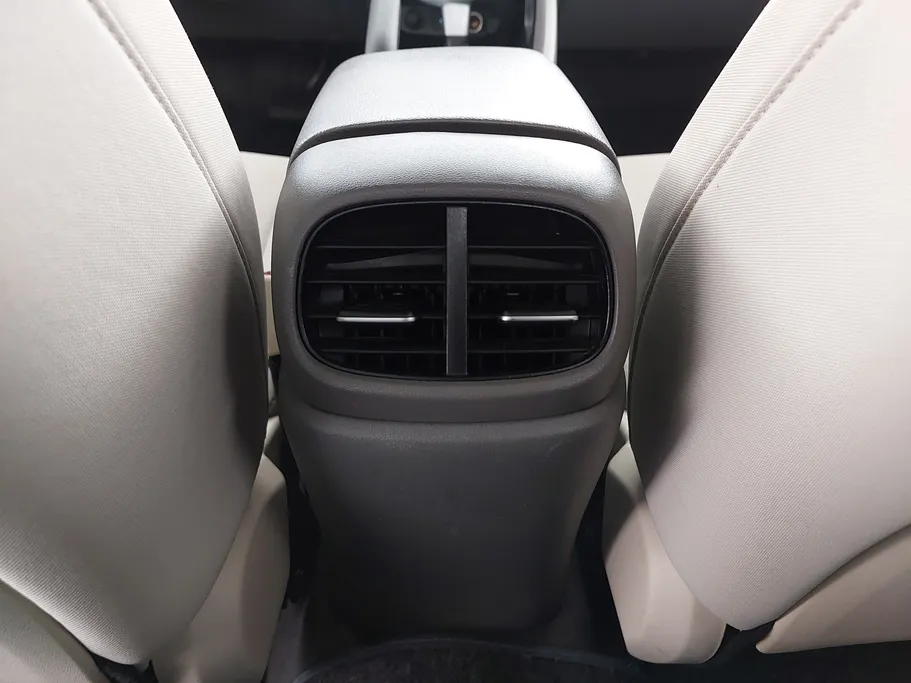2023 Hyundai Elantra Smart 