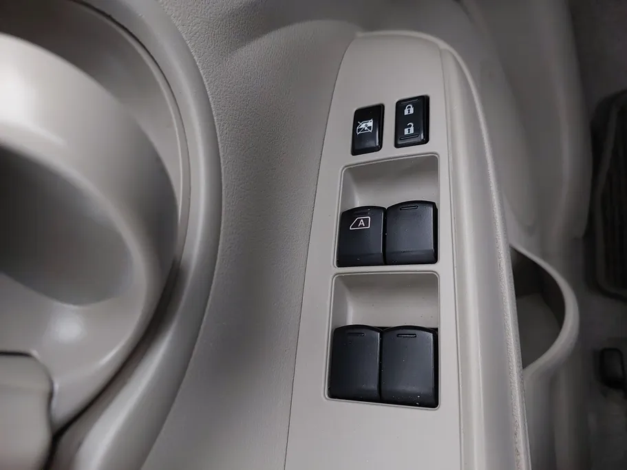 2023 Nissan Sunny SV Comfort 