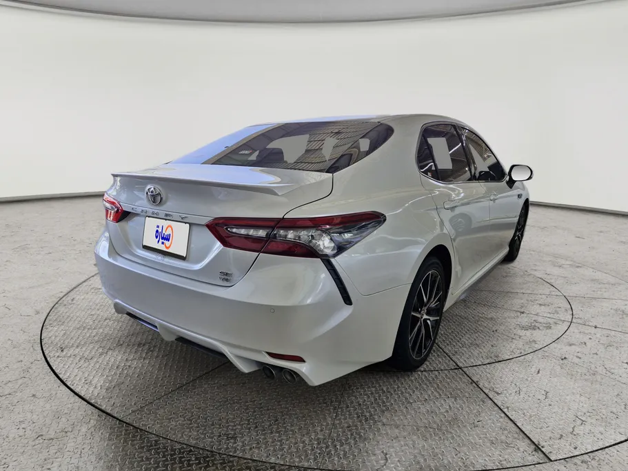 تويوتا كامري SE V6 2023 