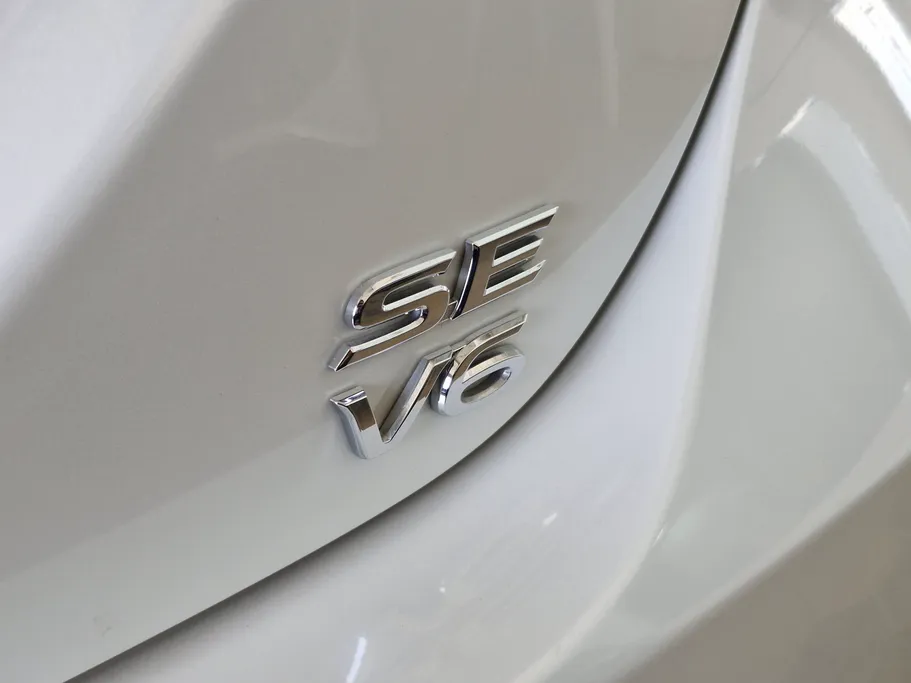 تويوتا كامري SE V6 2023 